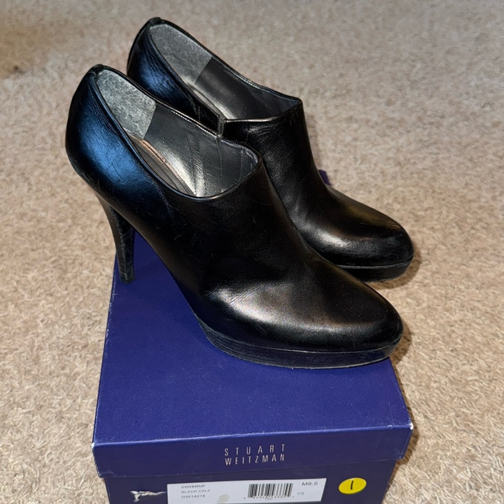 Stuart weitzman black leather heels
